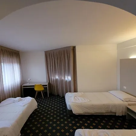 Hotel Azzano Decimo 3* Azzano Decimo