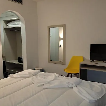 Ξενοδοχείο Hotel Azzano Decimo 3*