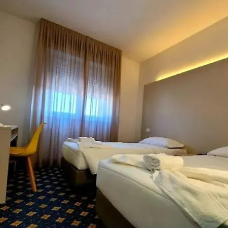 Hotel Azzano Decimo Hotel Azzano Decimo