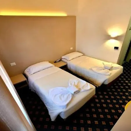 Hotel Hotel Azzano Decimo 3*