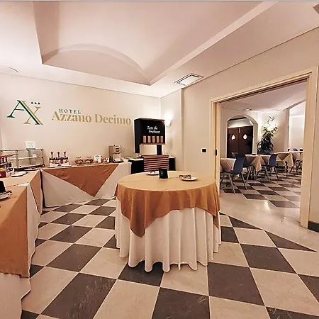 Hotel Azzano Decimo ホテル