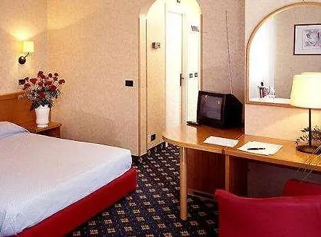 Hotel Azzano Decimo ホテル 3*
