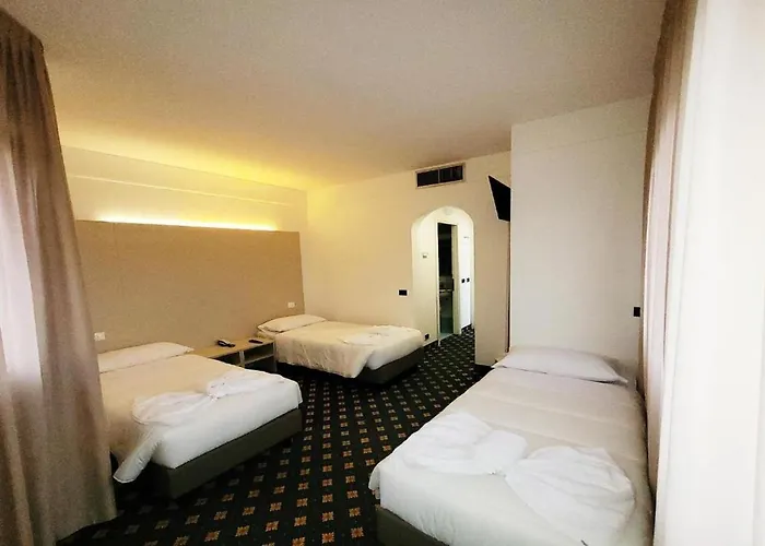 Hotel Azzano Decimo Hotel